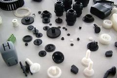 影響塑料制品收縮率的因素有哪些？