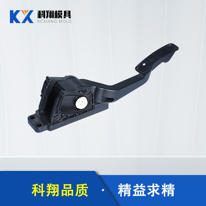 塑膠模具是什么？塑膠模具對比塑料模具有什么區別？